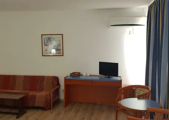 アパート Petalmo