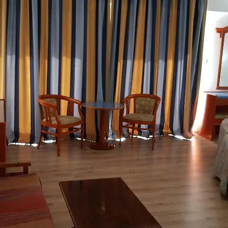 Petalmo * לרנקה